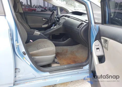 2013 Toyota Prius Plug-In z USA, uszkodzony, nr VIN JTDKN3DP8D3047820